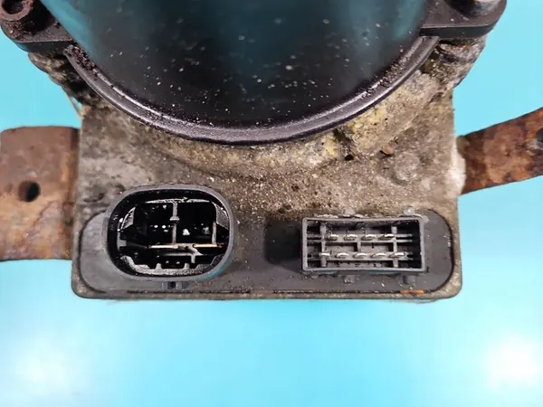 Servostyrningspump Citroen C4 I 1.6 16V OEM 9657613480 image 3