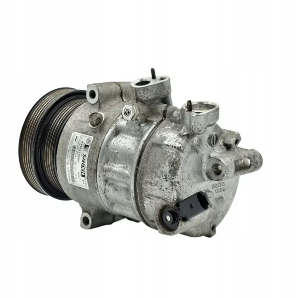 AUDI VW Ilmastointikompressori 1K0820859R image 8