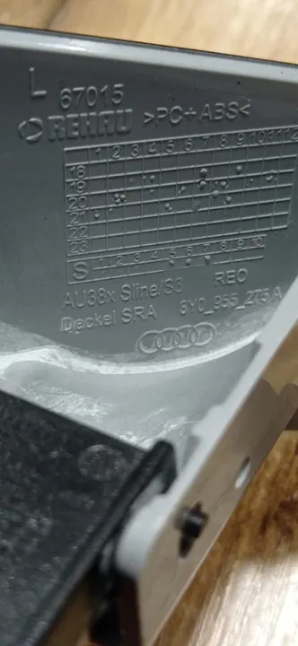 Cubierta de boquilla de lavaparabrisas Audi A3 8P0955275A / 8P0955276A image 2