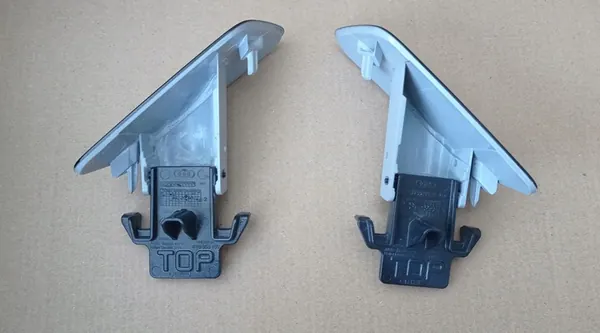 Cubierta de boquilla de lavaparabrisas Audi A3 8P0955275A / 8P0955276A image 9