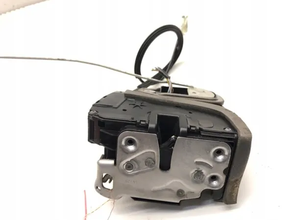 Right Front Door Lock Opel Astra K Kombi OEM 13533592 image 2
