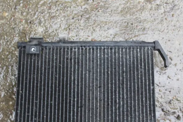 Ilmastointiradiaattori Subaru Forester II SG 2004 image 4