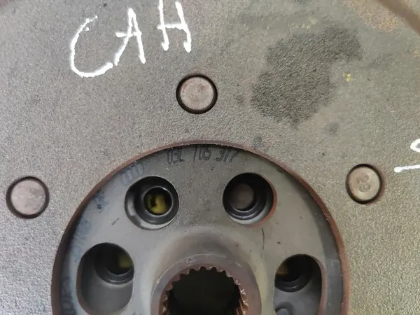 AUDI A6 C6 2.0 TDI Volante de Dupla Massa 03L105317 image 2