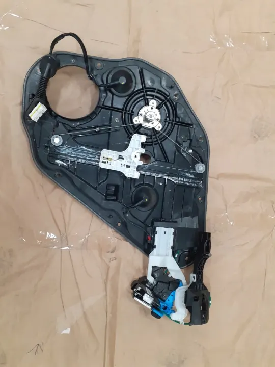 Painel da porta OEM 91290-00100 Esquerda Traseira Hyundai i30 II image 7