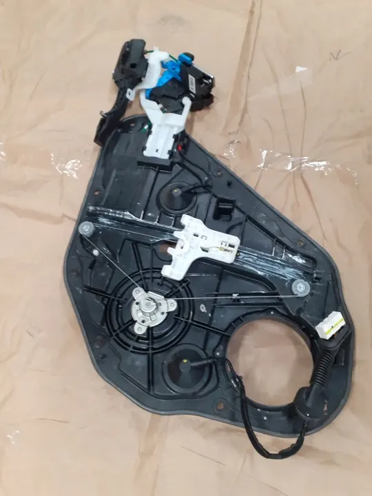 Painel da porta OEM 91290-00100 Esquerda Traseira Hyundai i30 II image 8