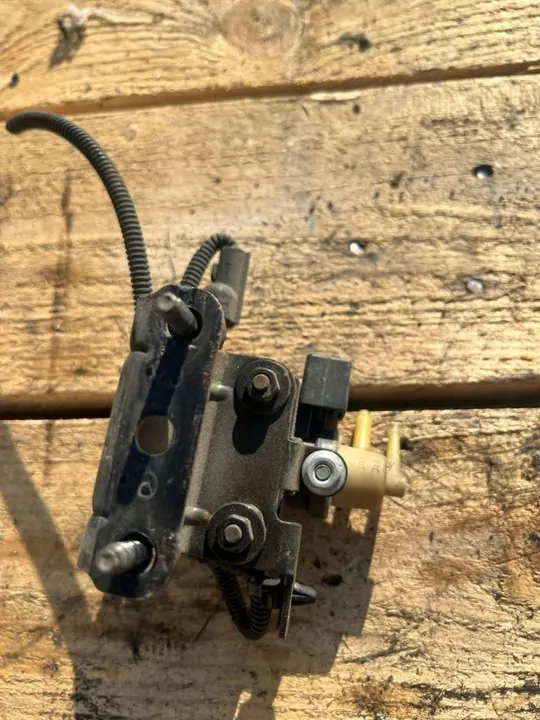 Turbocharger Boost Control Valve Opel Astra J 55567246 image 2