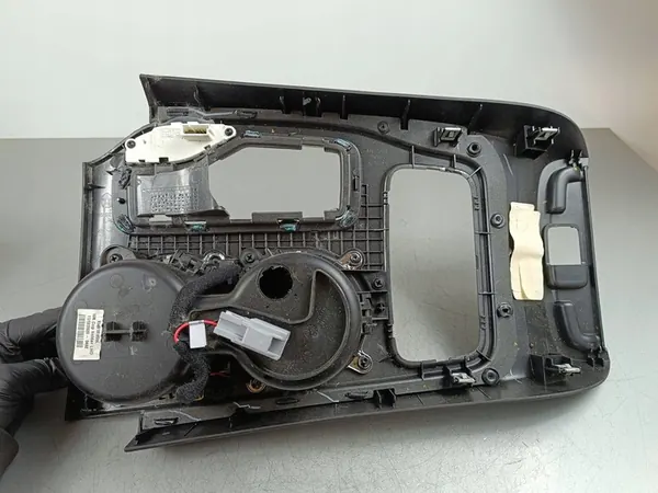 2018 Jeep Grand Cherokee Shift Lever Frame FOB50603 image 5