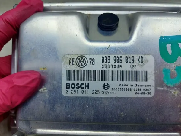 Motorregelaar 038906019KD voor VW Passat B5 FL 1.9 TDI image 4
