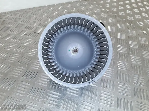 Hyundai Lämmityspuhallin OEM F00S330054 - Käytetty image 2