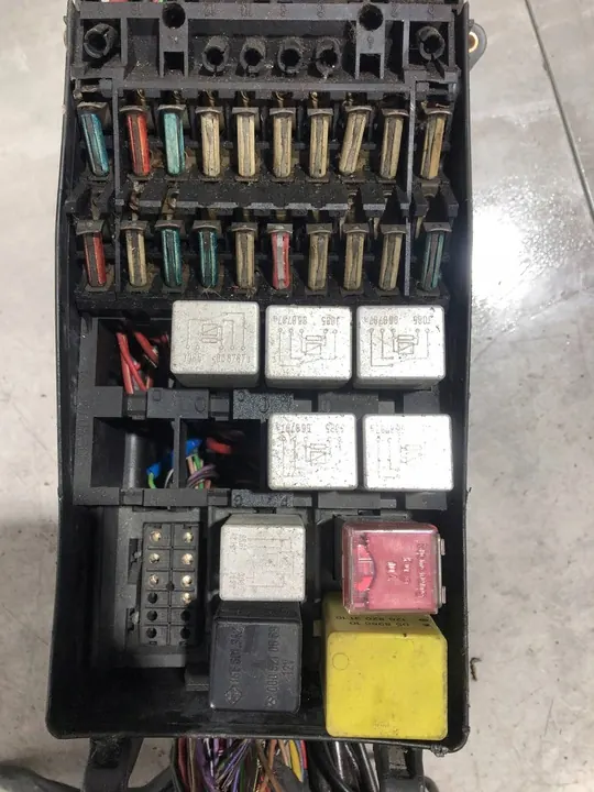 Zekeringkast Mercedes-Benz 380 560SEC C126 1265400650 image 3