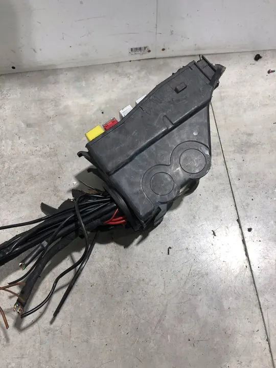 Zekeringkast Mercedes-Benz 380 560SEC C126 1265400650 image 4