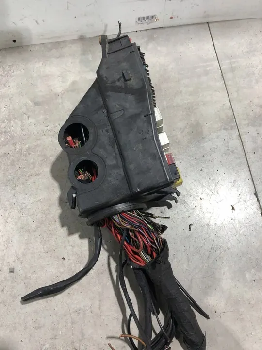 Zekeringkast Mercedes-Benz 380 560SEC C126 1265400650 image 6