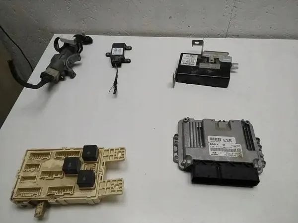 Sytytysjoukko OEM 391544A731 Hyundai H-1/Starex 2.5L image 4