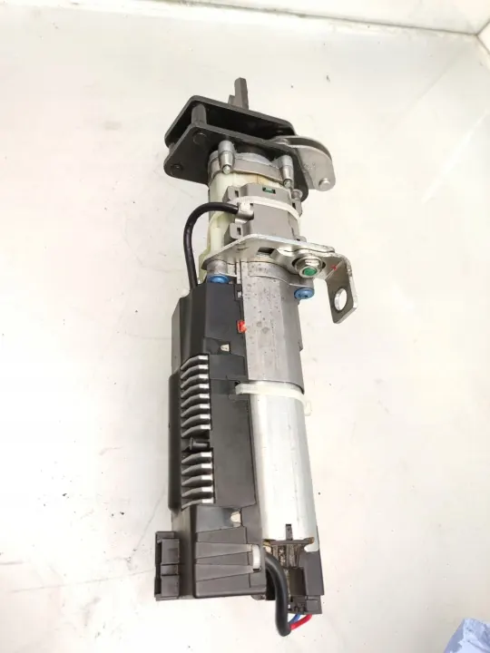 VW Passat B7 Actuateur de Coffre OEM 3C9827383J image 4