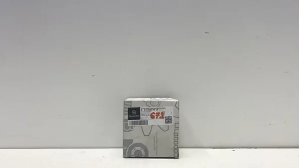 Mercedes Motorhuvelås OEM A2188800064 - Begagnad image 2