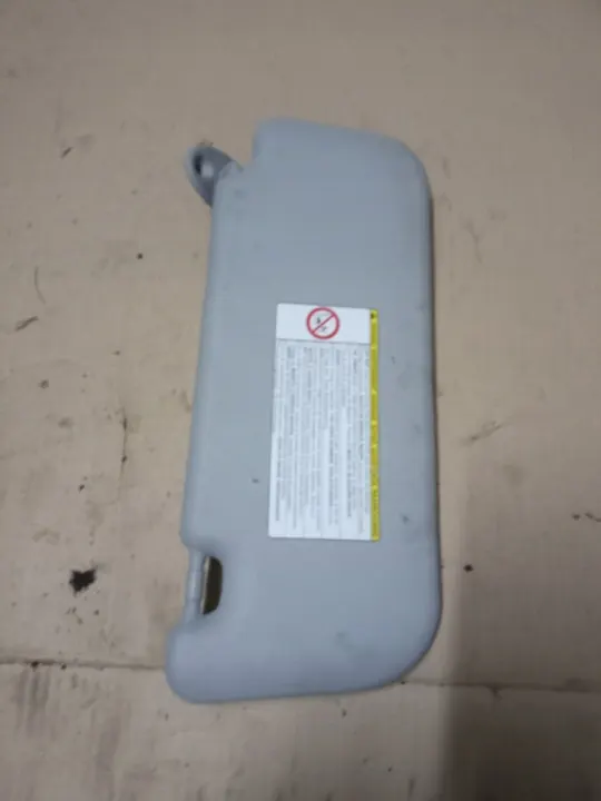 Toyota YARIS III 2011 Pare-soleil gauche image 3