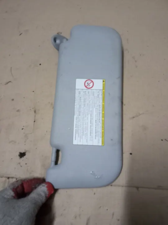 Toyota YARIS III 2011 Pare-soleil gauche image 4