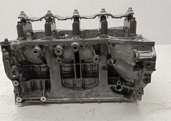 Bloque Motor OEM R2820114300 para Mercedes CLA 118 image 8