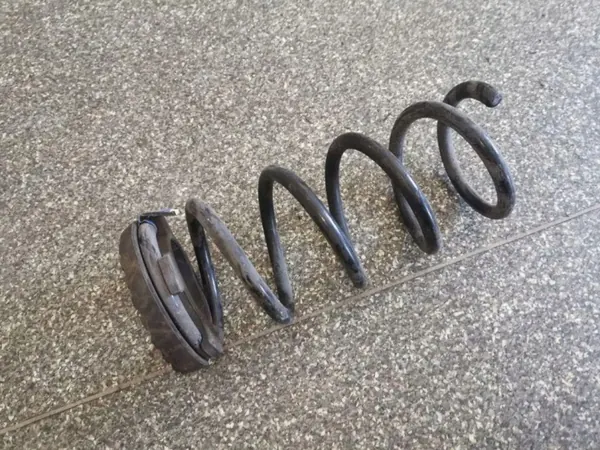 Stoßdämpferfeder hinten rechts OEM 50653163AA FIAT 500 image 2
