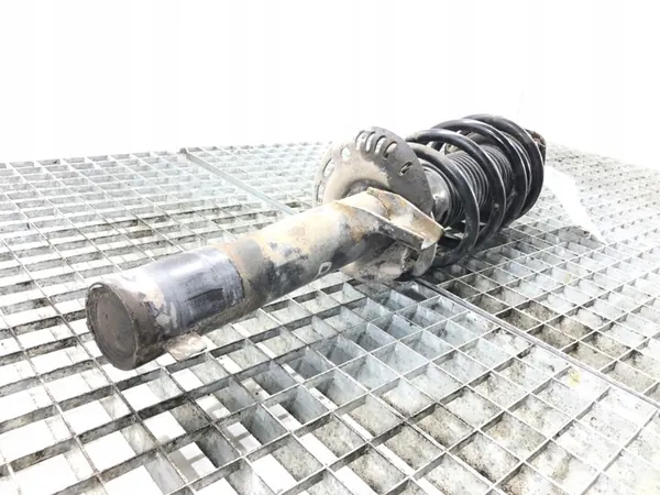 Amortizzatore anteriore destro con molla VW Passat B7 2.0 image 2