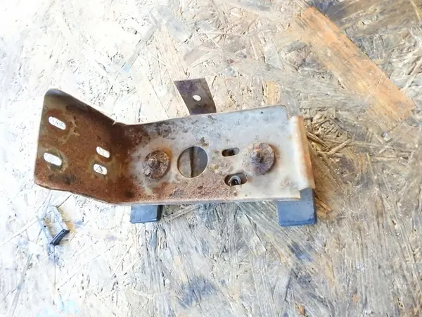 Supporto paraurti anteriore destro Mercedes W140 image 2