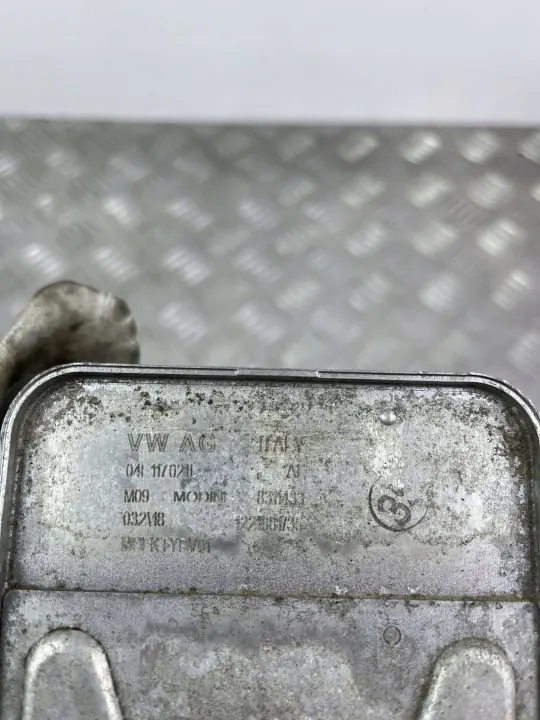 Motorölkühler OEM 04F117021L für Seat Arona image 5