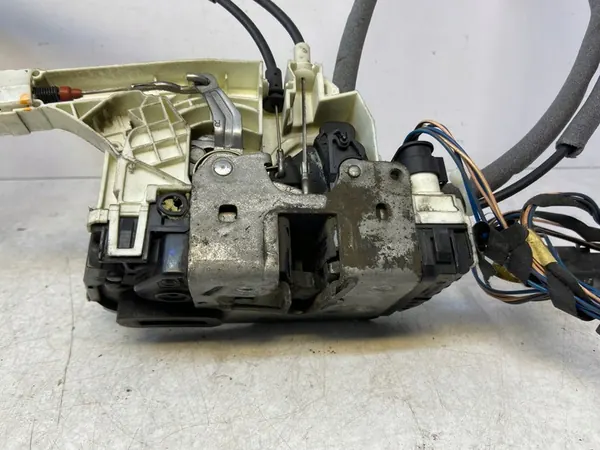 SPRINTER 906 A9067304335 lås för skjutdörr 8 PIN image 6