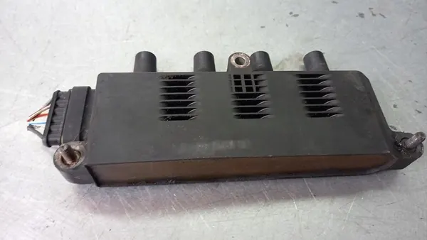 Bobina de ignição Fiat Grande Punto III 1.2B 2005 55200112 image 5