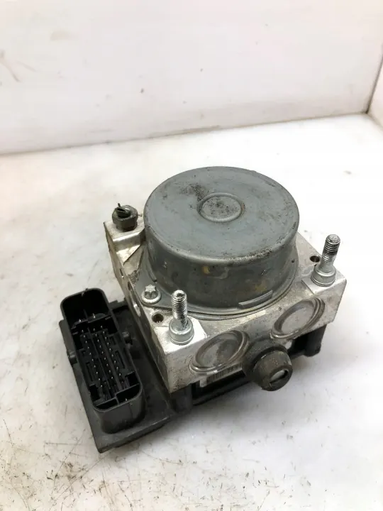 ABS-pumpstyrenhet OEM 0265232384 Begagnad image 2