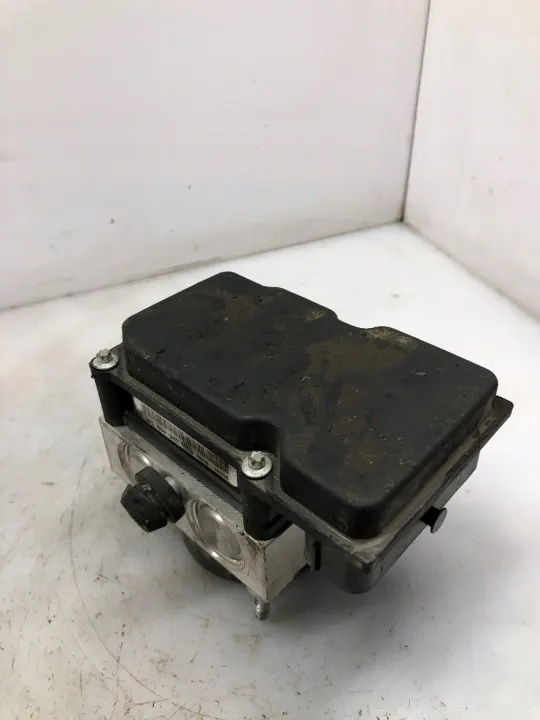 ABS-pumpstyrenhet OEM 0265232384 Begagnad image 3