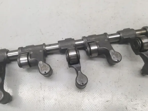 Conjunto de balancins 2.0 TDI 140CV A3 Touran Golf V image 3