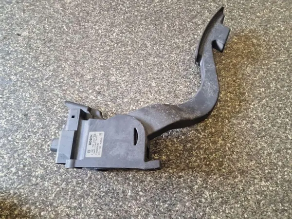 Pédale d'accélérateur OEM 0280755049 Mercedes Sprinter 2.2L image 2