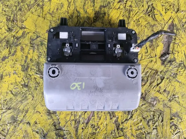 OEM 92810-1MXXX Binnenverlichting Hyundai i30 Gebruikt image 3
