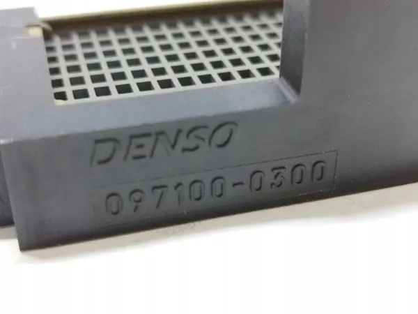 Toyota Värmefläktrelä OEM 0971000300 - Begagnad image 6