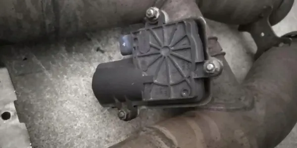Mercedes S-Class W222 S63 Long keskipakoputki OEM image 3