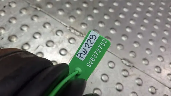 Linker Vorderer Halbwellen OEM S26372752 für VW image 6