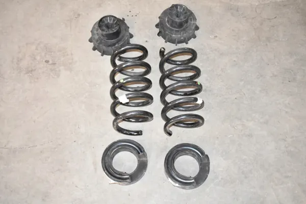 Ressorts arrière OEM 971511115A pour Porsche Panamera 971 image 2