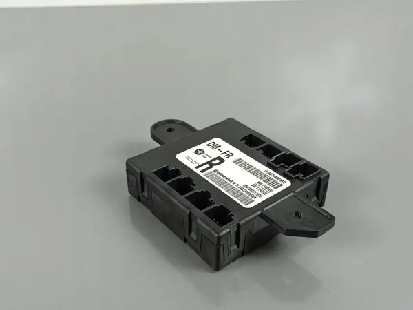 Módulo de puerta Dodge Durango OEM P68316560AD - Usado image 3