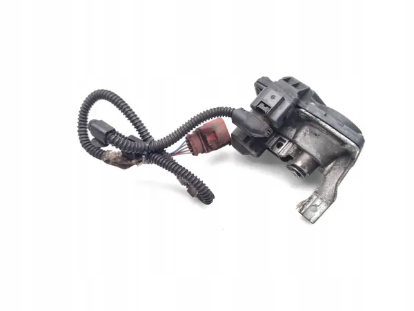 Collecteur d'échappement Skoda Octavia OEM 51500203 1.6 TDI image 3