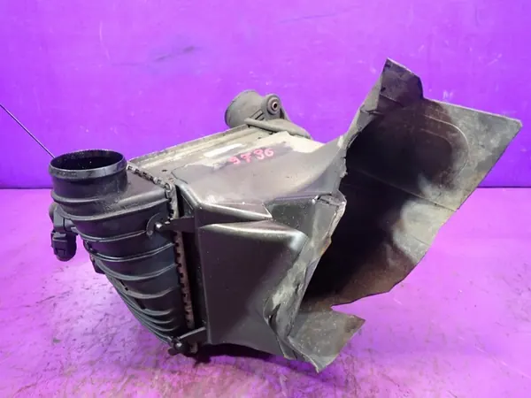 VW BORA 98-05 1.9 TDI Intercooler 1J0145803A image 6