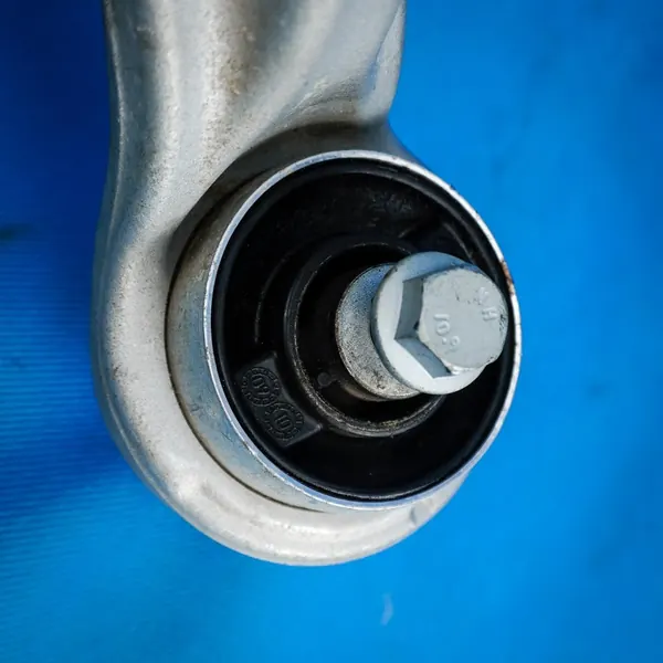 Braccio di controllo anteriore sinistro Audi A8 S8 4H 4H0407693G image 3