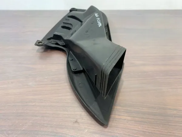 Subaru OE ilmaputki OEM FBZ29018 - Käytetty image 7