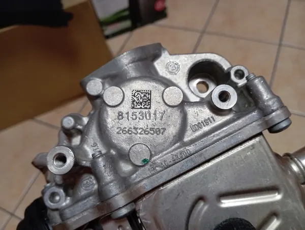 Enfriador EGR Mercedes Sprinter 2.0 CDI A6541409000 image 2