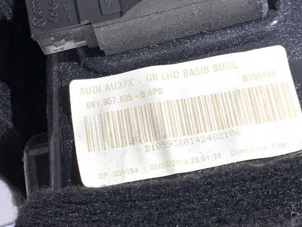 Luveta passageiro OEM 8V1857035B Audi A3 8V image 7