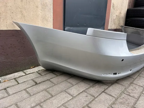 Paraurti Posteriore Skoda Octavia II Kombi 08-13 4xPDC Argento OEM image 3