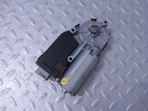 Jaguar XJ X350 Schiebedachmotor OEM 2R83F53508AC image 3