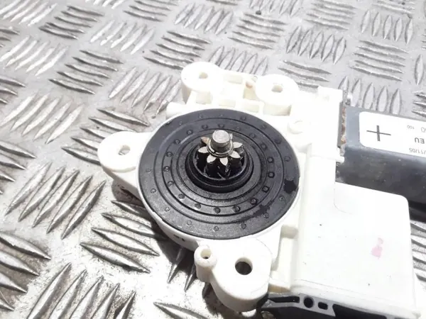 Toyota OE Raammotor OEM 992046100 Linker voorportier image 3