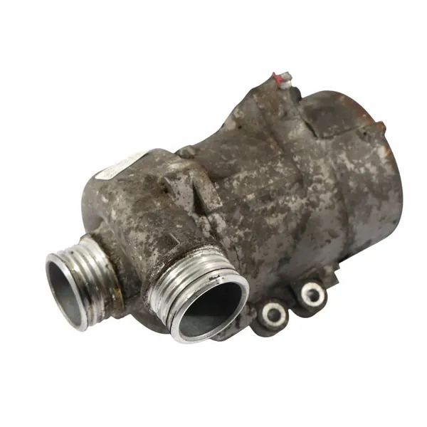 BMW E60 E61 E70 E81 E87 E90 E91 E92 Vattenpump 7586925 image 3