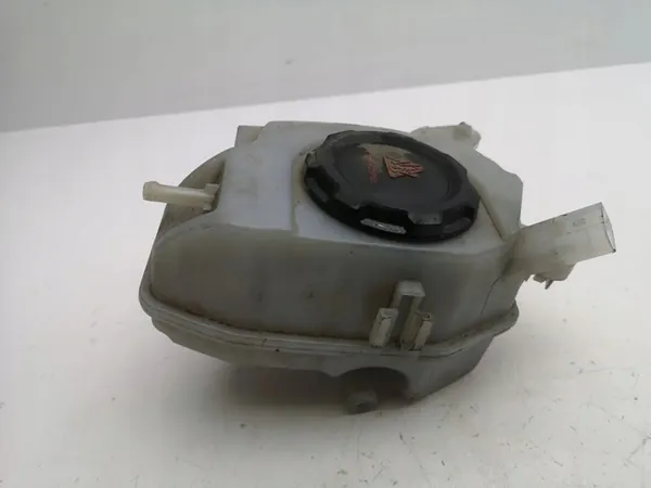 Audi A1 2019 Kühlmittel-Ausdehnungsbehälter OEM 2Q0121407B image 5