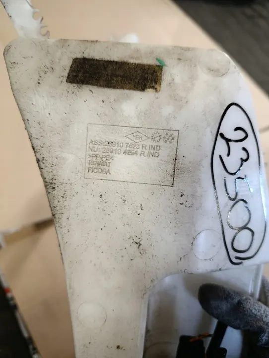 RENAULT CLIO IV Pesuainesäiliö Pumppu 289107623R image 3